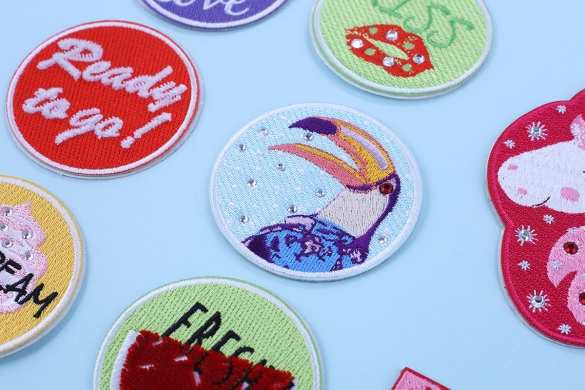 FASHION EMBROIDERY PATCH